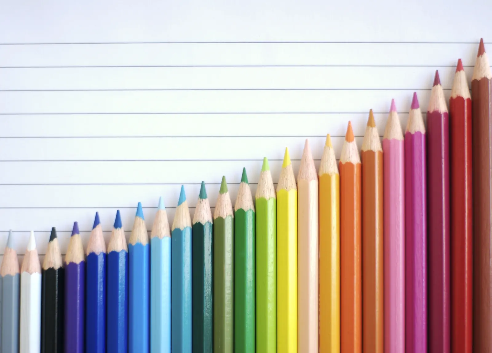 Colored pencils rising like a bar chart: attribution, dashboards, and analysis that ends with a recommendation